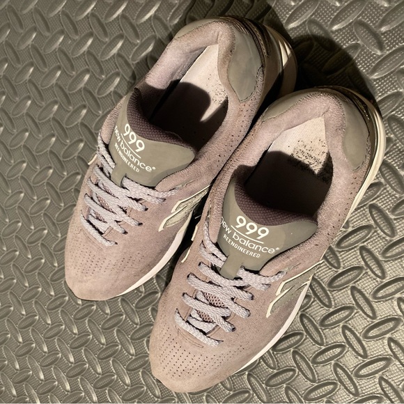 New Balance 999 Reengineered Grey Suede classic size 10 womens shoes - Picture 3 of 8
